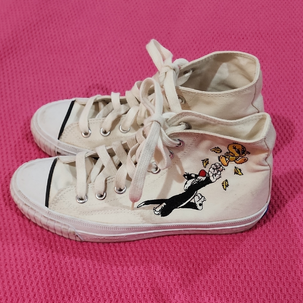 RARE Keds Looney Tunes Women's Size 7, Vintage 1990s